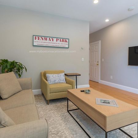 Sunny Convenient Home W/ Private Patio! Easy Walk To Everything! Boston Exterior foto